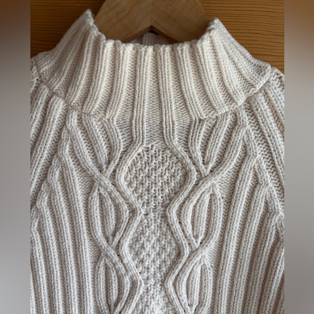 Liz Claiborne Ivory Cable Knit Turtleneck Sweater | Size Medium - Picture 2 of 6